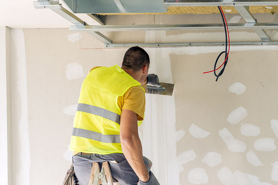 좋은 가격 1220x2440mm 석고 미장판은 상한을 위한 15 밀리미터 두께를 보강했습니다 온라인으로