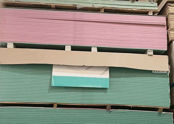 좋은 가격 새로운 스타일 Knauf 좋은 평면성 곰팡이 저항성 현대적인 장식과 함께 gipse 보드 온라인으로