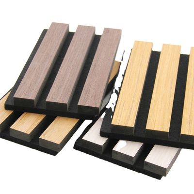 좋은 가격 Eco-Friendly Akupanel Acoustic Slat Wall Panel with 550kg/m3 ~ 880kg/m3 Density and 21mm Thickness for Modern Living Room Soundproofing 온라인으로